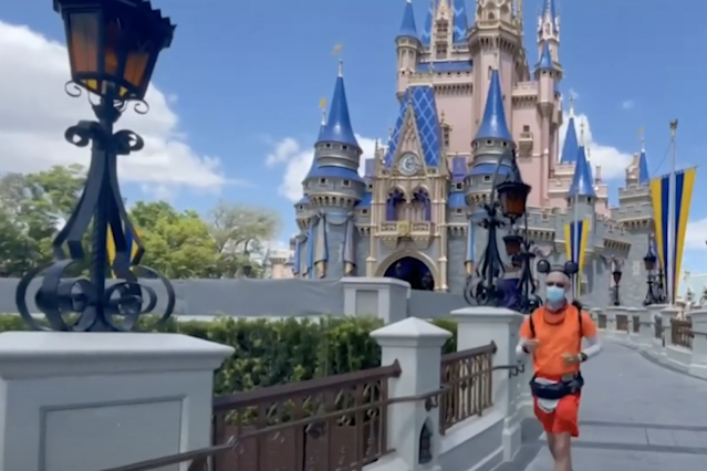 Texas man becomes first person to run from Disneyland to Disney World