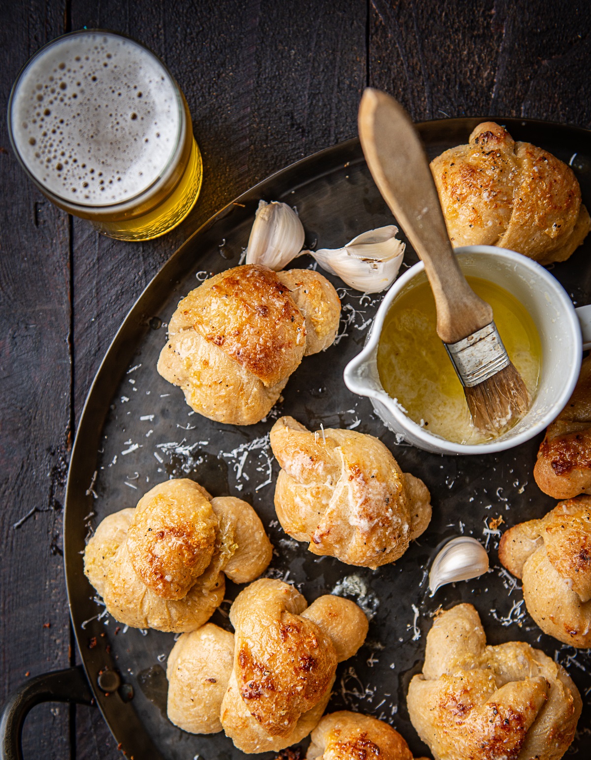 Beer Butter Garlic Knots