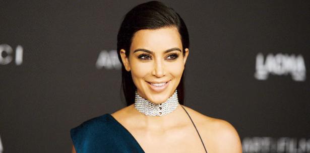 Kim Kardashian deja al desnudo su embarazo