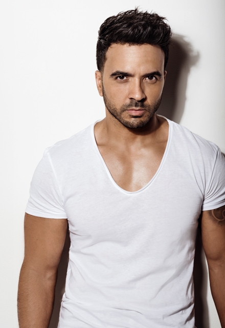 LUIS FONSI LOVE + DANCE WORLD TOUR