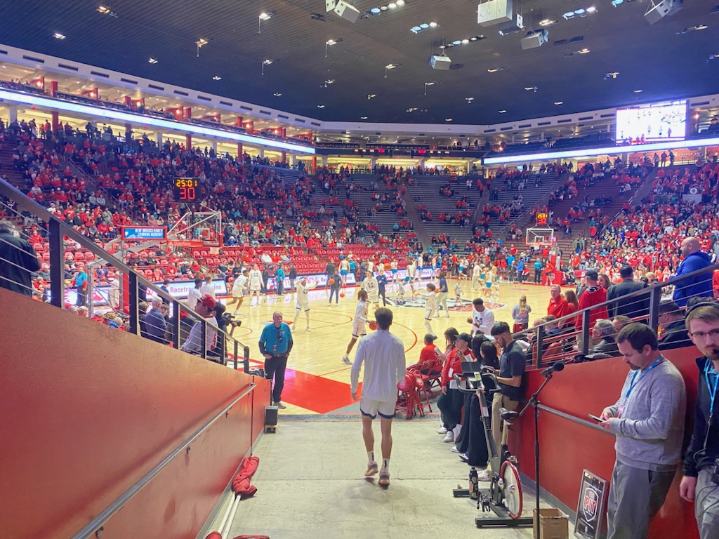 Lobo Round-up: Lobos men soar to consecutive victories over ranked opponents