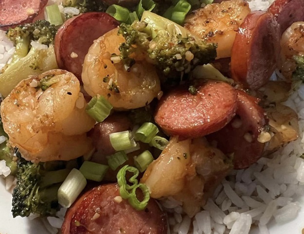 Honey Garlic Shrimp, Sausage & Broccoli