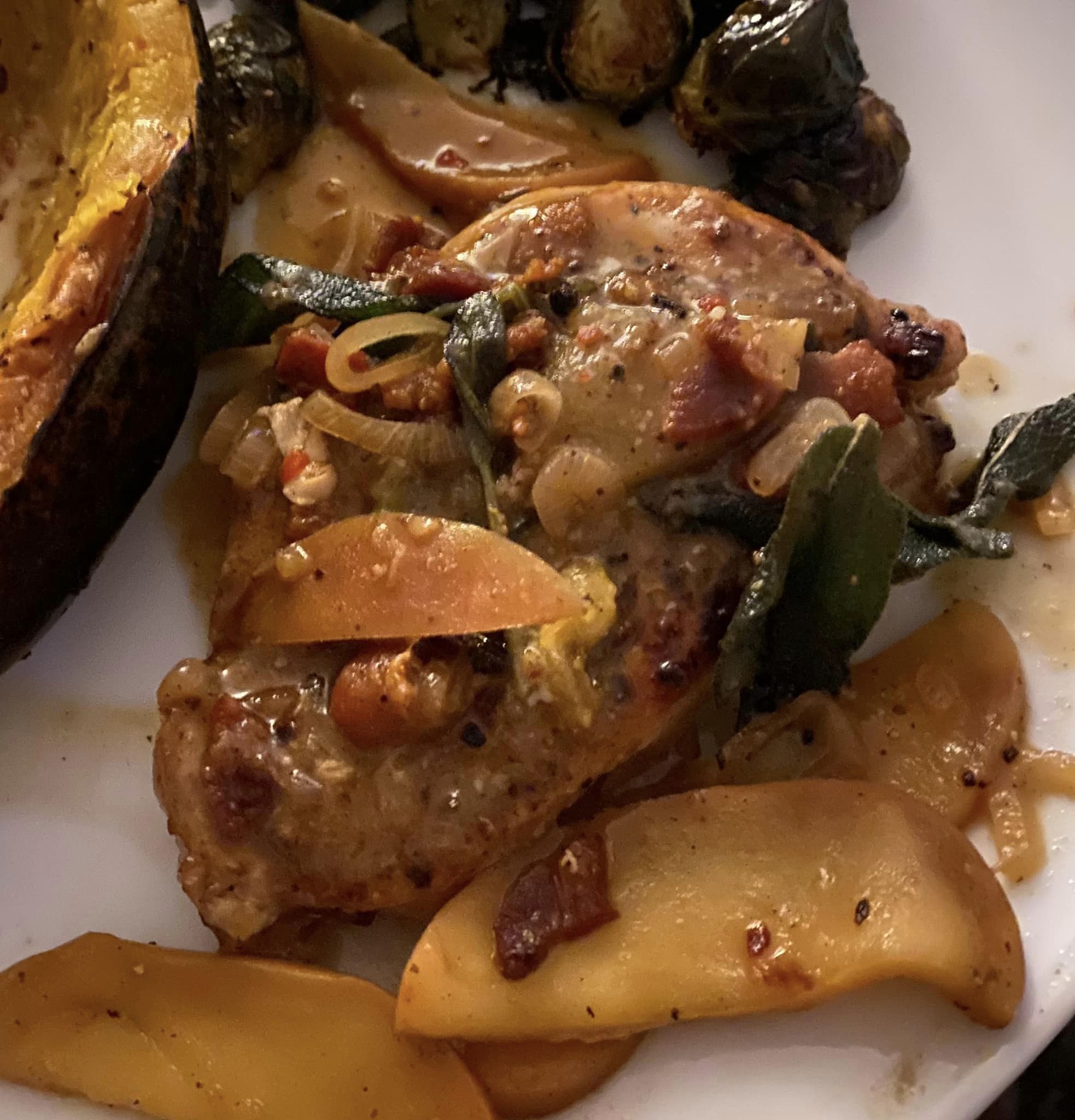 Autumn Pork Chops with Apples and Bacon