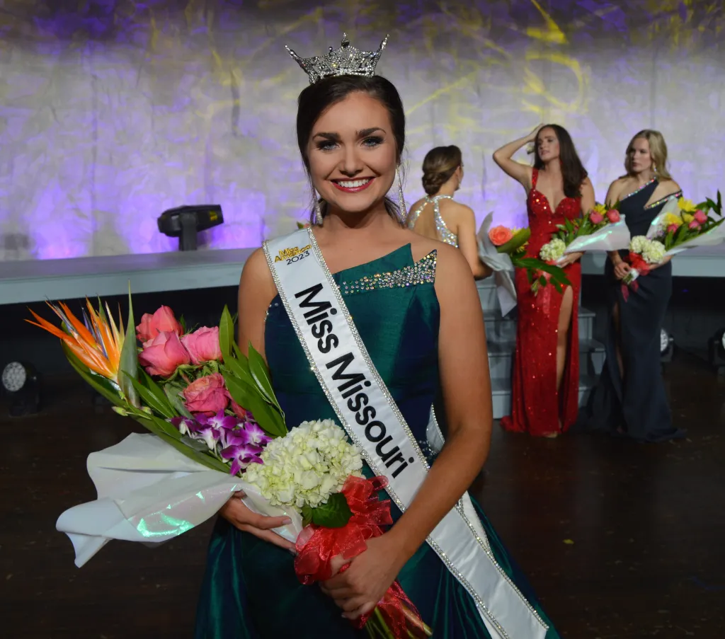 Hayley Leach Crowned New Miss Missouri