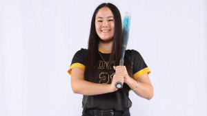 Maryknoll Alum Bri Sarae Shines in Freshman Season at PLU