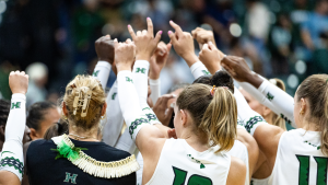 Rainbow Wahine rally past Portland for 500th Win at the Stan Sheriff Center