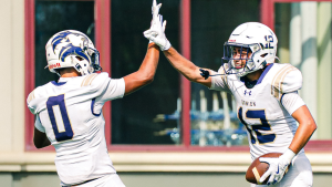 Damien holds off ‘Iolani, 35-20