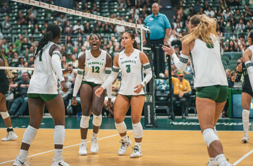 Wahine Volleyball goes 0-3 at Stanford Invitational
