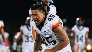 Campbell rebounds to blow past Farrington