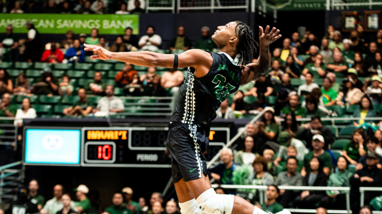 Late Rally Falls Short as No. 2 Hawaiʻi Drops Rematch to No. 7 Loyola Chicago