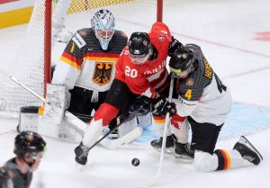 ‘We’re snake-bitten’: Unconvincing Canada gets past Germany 3-0 at world juniors