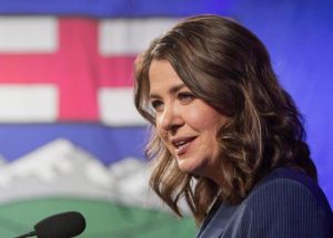 Smith Warns Against Federal Energy Tariffs, Withholds Support Amid U.S. Trade Dispute