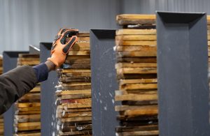 Canada adds 76,000 jobs in January as unemployment rate falls to 6.6%