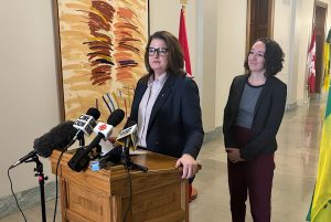 Beck roasts Moe government for not calling Leg back sooner