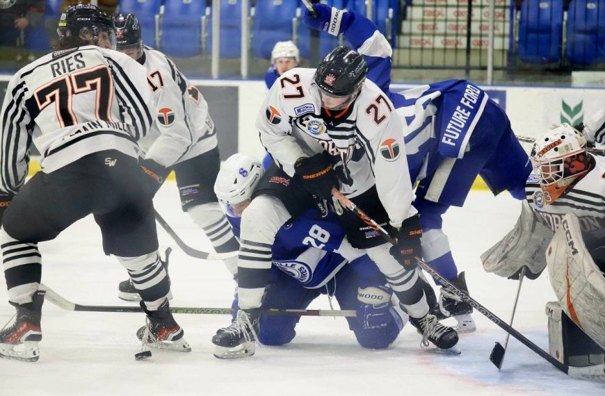 Yorkton Terriers clinch home-ice in Highway 10 first round SJHL Playoff matchup