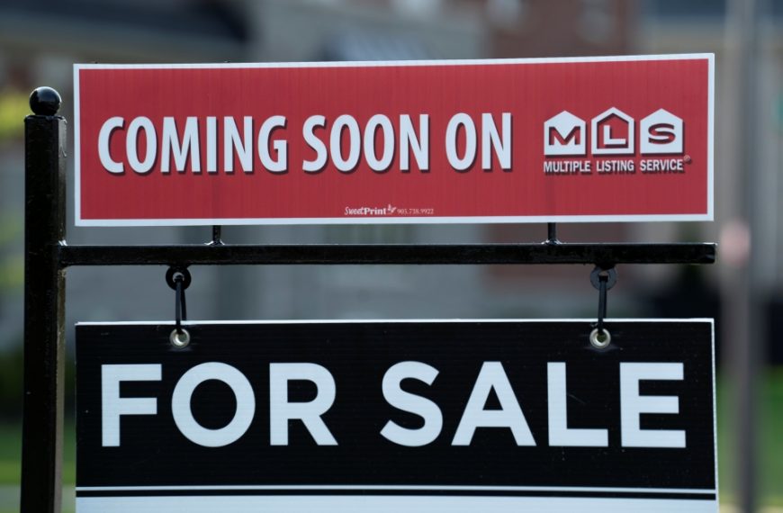 CREA reports home sales fell in February amid tariff uncertainty