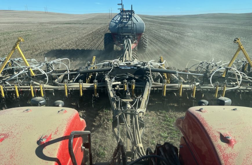 Spring Seeding in Manitoba Exceeds 50% Mark: Crop Report