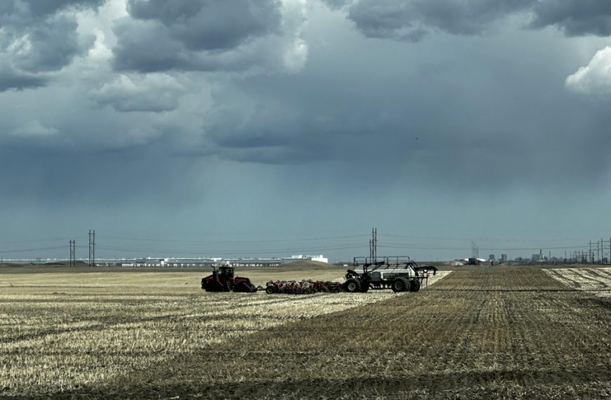 Spring Seeding 32% Complete in Manitoba: Crop Report