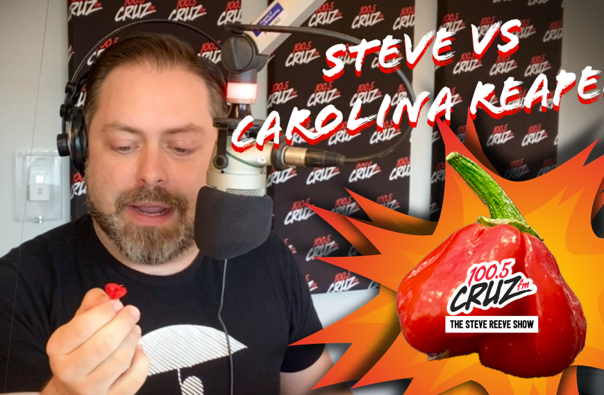 WATCH: Steve vs Carolina Reaper