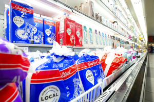 Independent grocers call for milk price pause amid pressure to keep food costs down