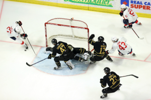 Pats dominate Wheat Kings 6-1