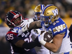 Oliveira, Schoen’ both reach agreements to remain with Winnipeg Blue Bombers