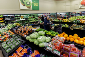 GROCERY SHOPPING ON AN EMPTY STOMACH WILL COST YOU $26 PER TRIP