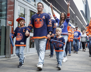 Oilers fans count down the hours until Cup final