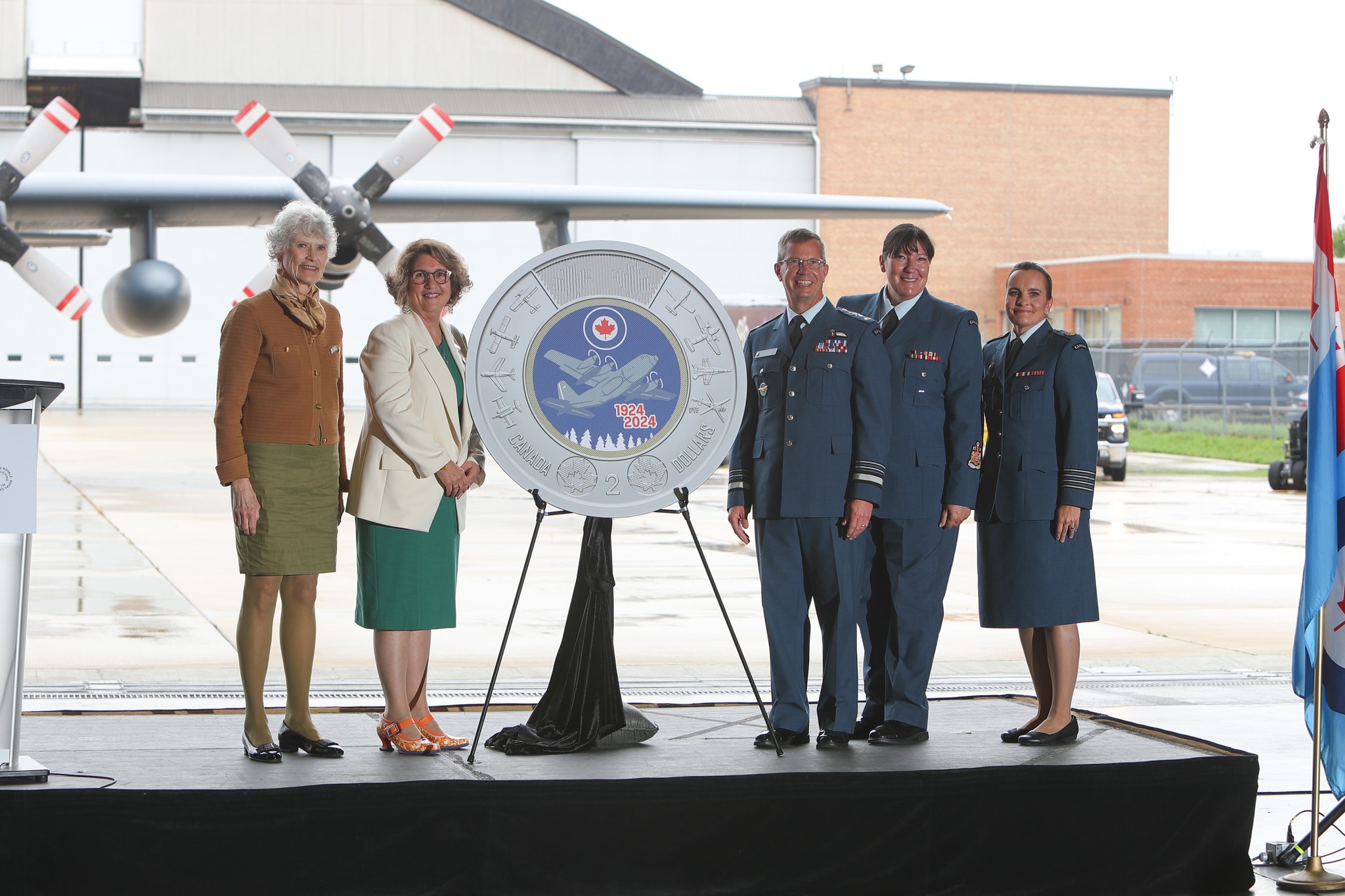 New coin celebrates RCAF