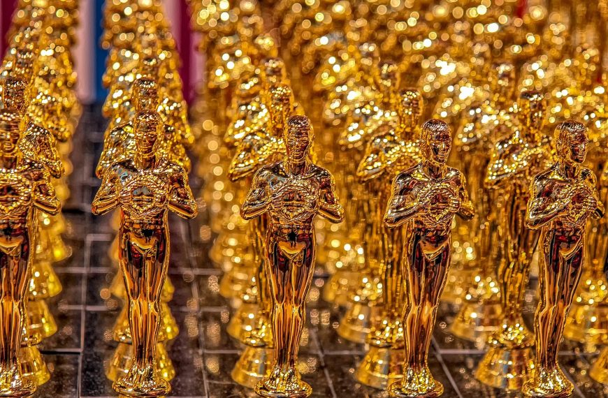 It’s Oscar night, folks!