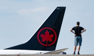 Air Canada deal avoids shutdown, brings relief to passengers and business groups