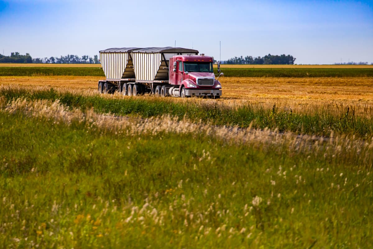 Western Canadian Farmers Hoping for Good Growing Season