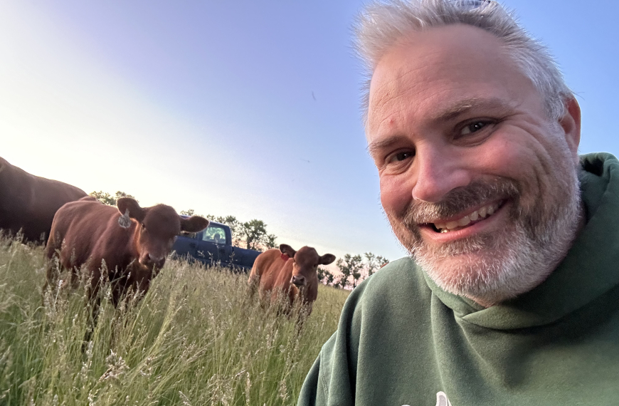 Hangin’ out on the farm with Reader