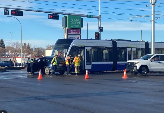 #TheLOCKERROOM | THE GRANT REPORT | First to ride the new LRT